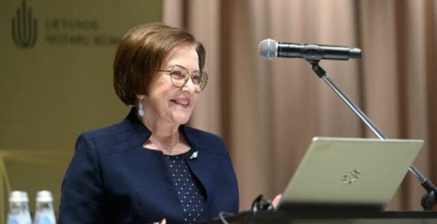 Notarų rūmai dėkoja notarei Elenai Jachimavičienei už ilgametę  ir nepriekaištingą notarės veiklą